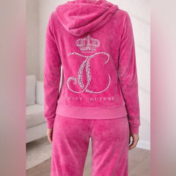 Iconic Juicy Couture velour tracksuit in a stunning pink shade 💕 - Picture 3 of 16